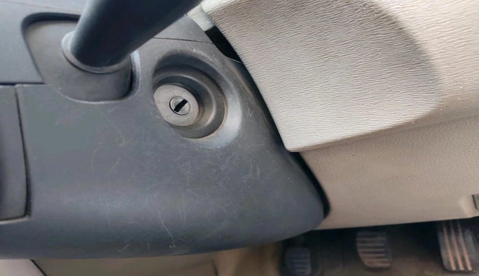 2014 Nissan Terrano XL D PLUS, Diesel, Manual, 1,84,000 km, interior