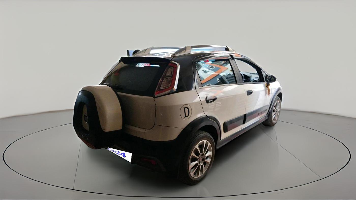 2014 Fiat Avventura EMOTION MULTIJET 1.3, Diesel, Manual, 1,17,993 km, exterior