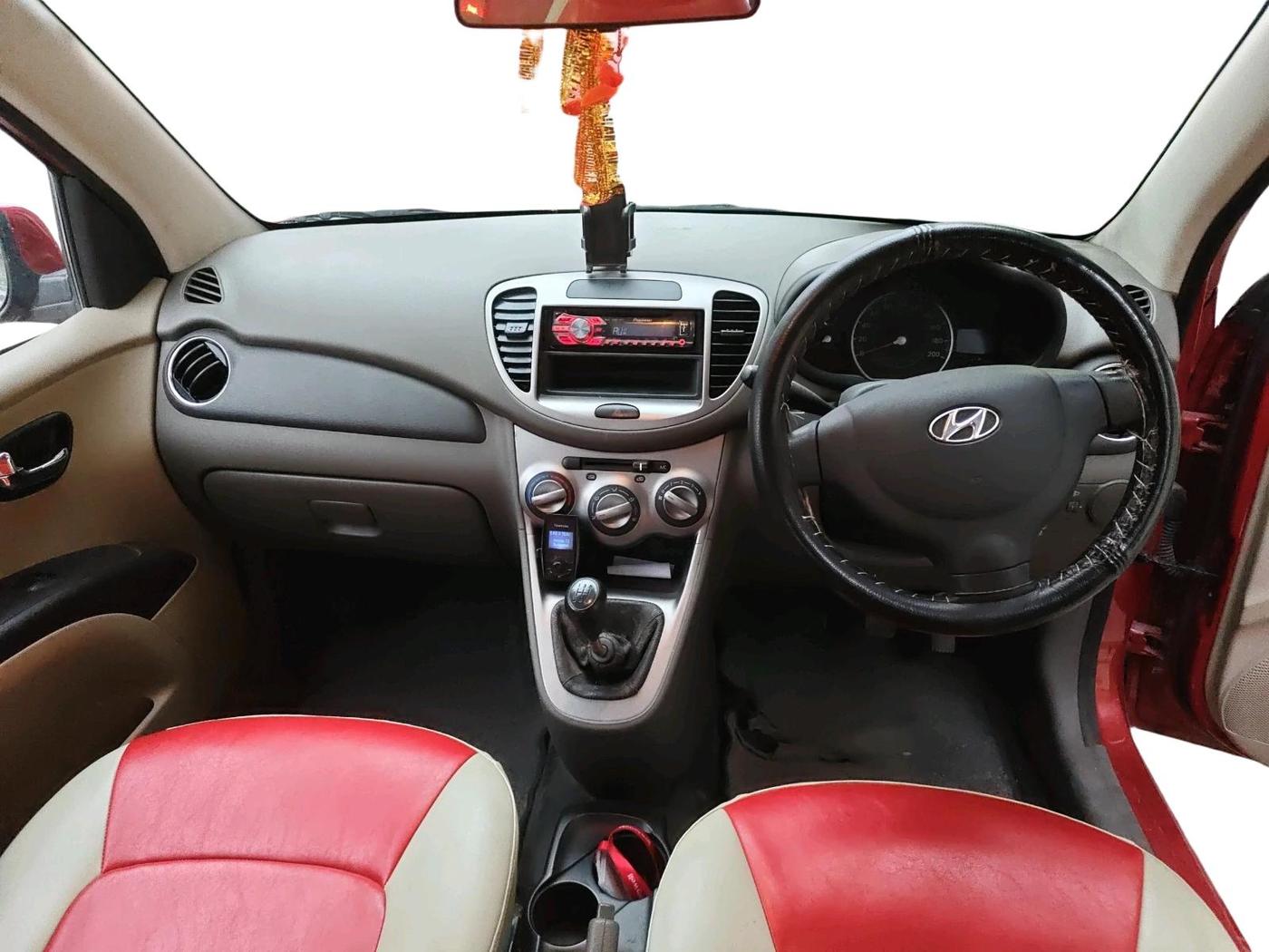 2012 Hyundai i10 MAGNA 1.2, Petrol, Manual, 60,219 km, interior
