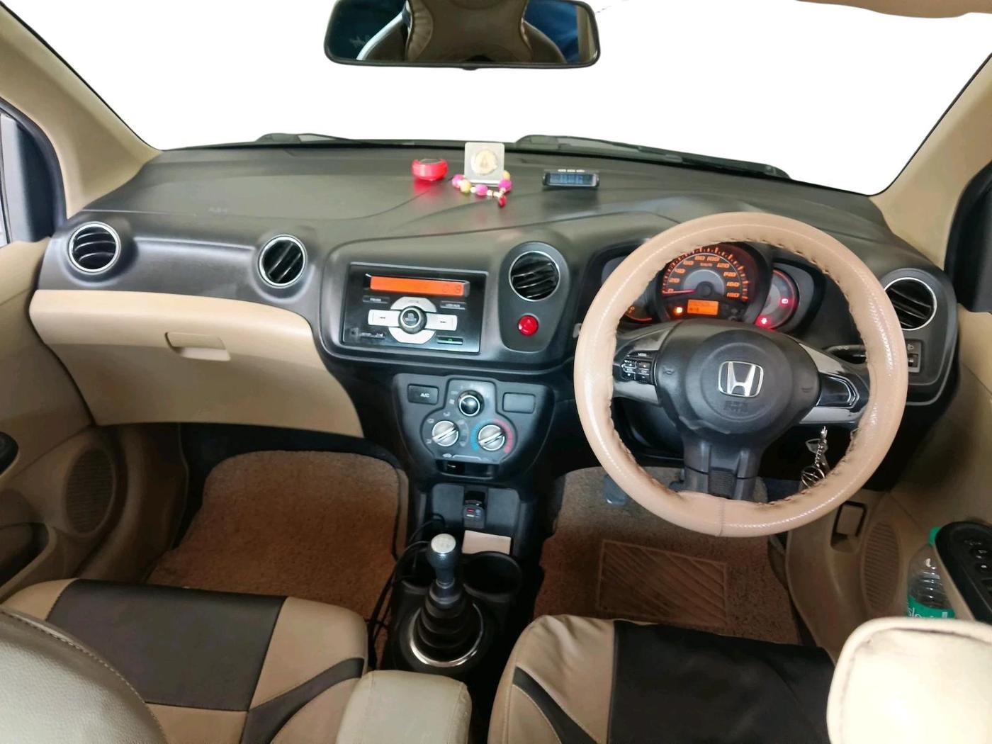 2014 Honda Amaze 1.5L I-DTEC S, Diesel, Manual, 90,506 km, interior
