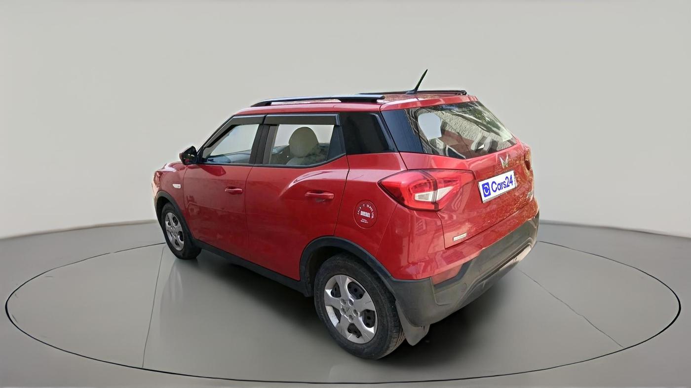 2022 Mahindra XUV300 W6 1.5 DIESEL AMT, Diesel, Automatic, 65,166 km, exterior