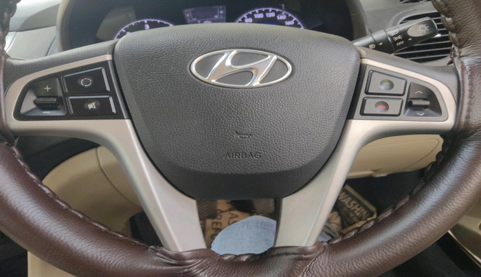 2012 Hyundai Verna FLUIDIC 1.6 CRDI SX, Diesel, Manual, 73,362 km, interior