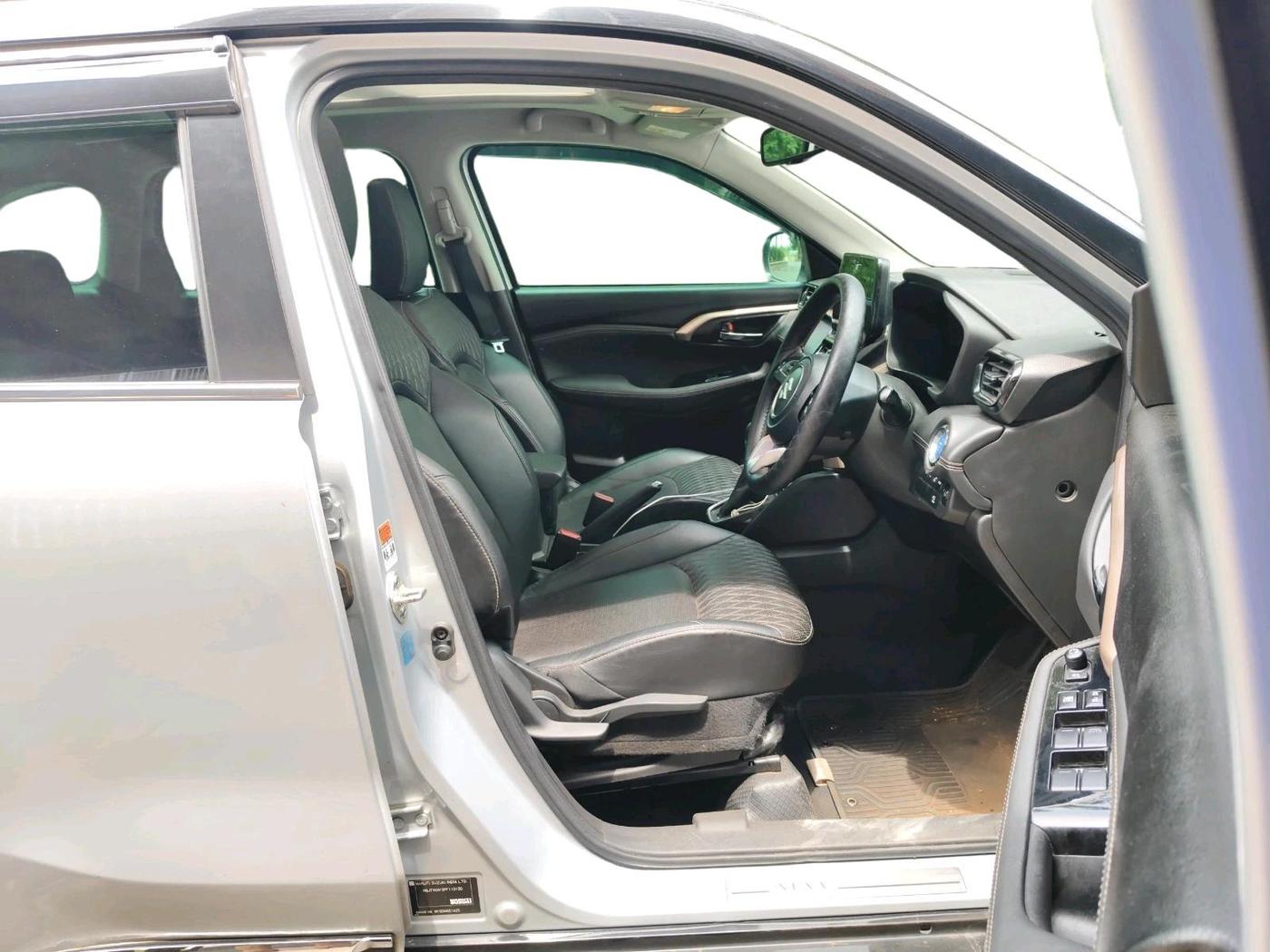 2023 Maruti Grand Vitara ALPHA PLUS HYBRID ECVT, Hybrid, Automatic, 77,318 km, interior