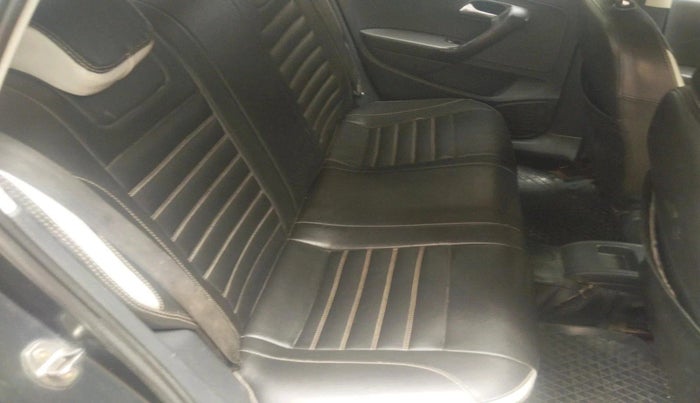 2016 Volkswagen Polo COMFORTLINE 1.5L, Diesel, Manual, 2,65,256 km, interior