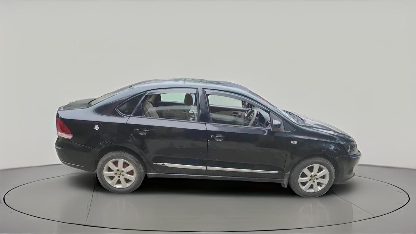 2011 Volkswagen Vento HIGHLINE 1.6 MPI, Petrol, Manual, 98,826 km, exterior