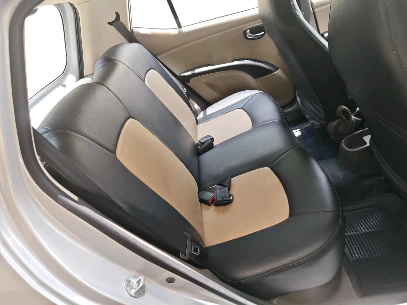 2016 Hyundai i10 SPORTZ 1.1, Petrol, Manual, 78,502 km, interior