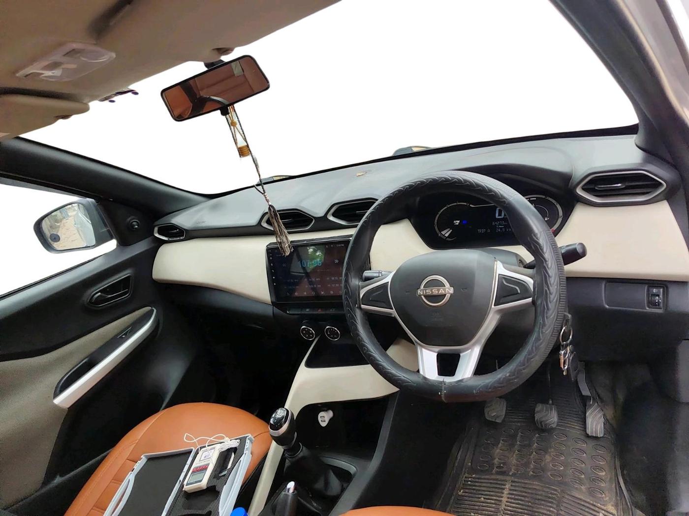 2022 Nissan MAGNITE XE, Petrol, Manual, 64,273 km, interior