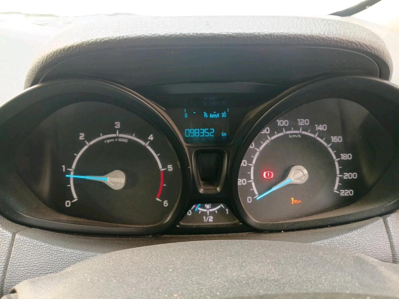 2015 Ford Ecosport TREND 1.5L DIESEL, Diesel, Manual, 98,352 km, interior