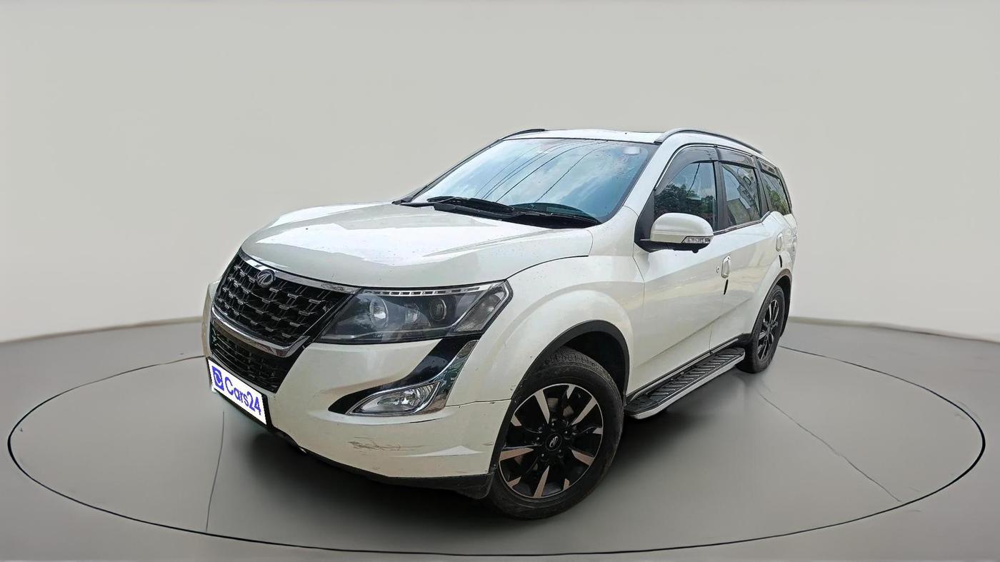 2018 Mahindra XUV500 W11, Diesel, Manual, 1,18,671 km, exterior