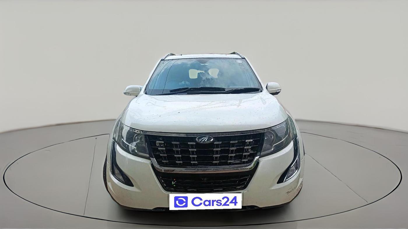 2018 Mahindra XUV500 W11, Diesel, Manual, 1,18,671 km, exterior