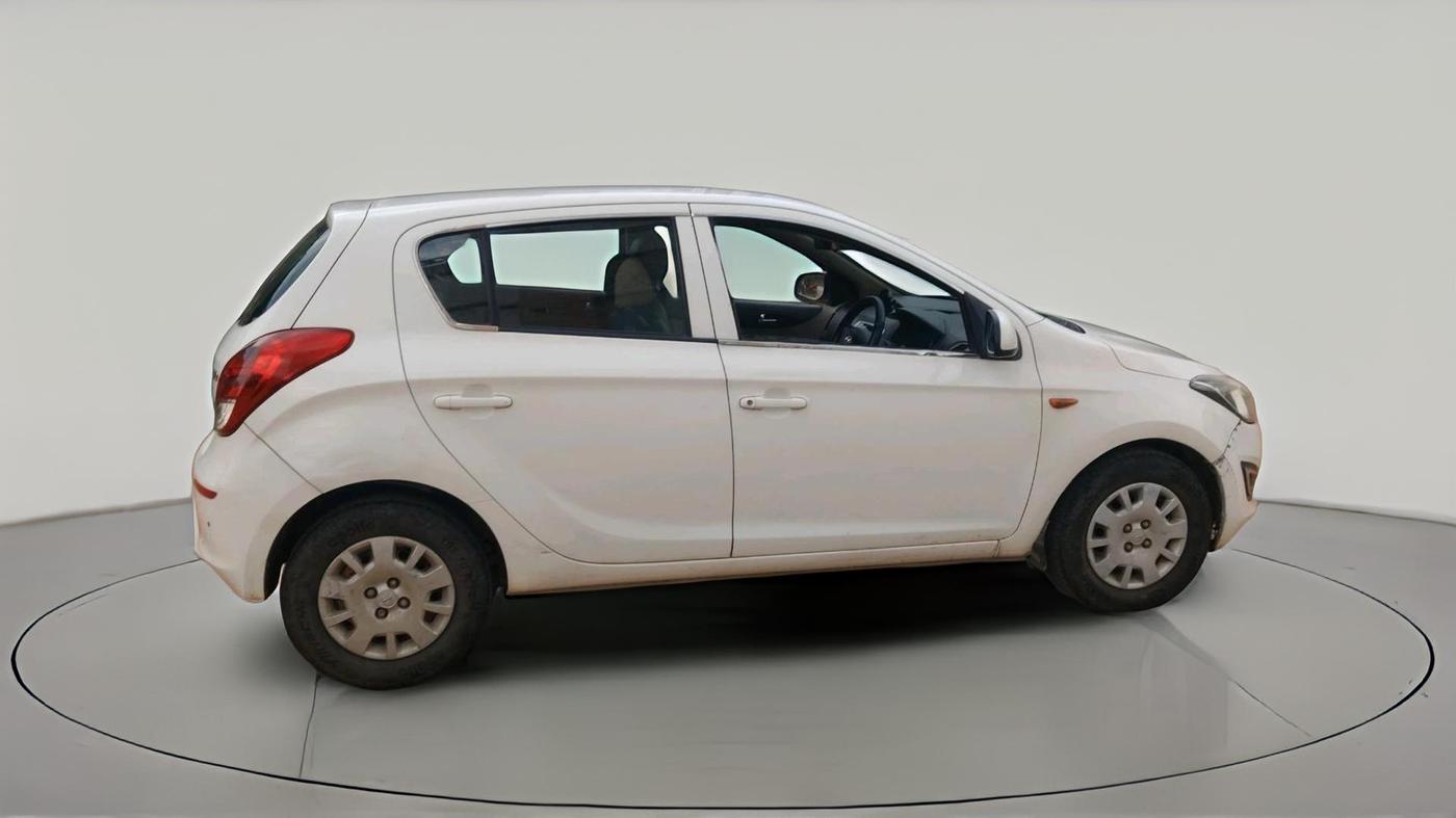 2013 Hyundai i20 MAGNA 1.4 CRDI, Diesel, Manual, 1,42,148 km, exterior