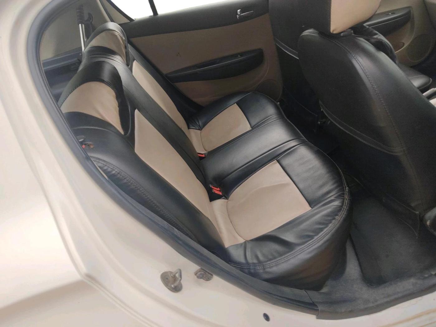 2013 Hyundai i20 MAGNA 1.4 CRDI, Diesel, Manual, 1,42,148 km, interior