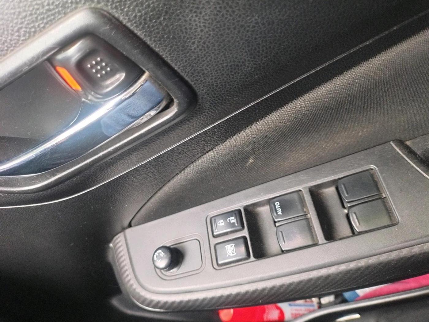 2021 Maruti Swift VXI, Petrol, Manual, 1,04,601 km, interior