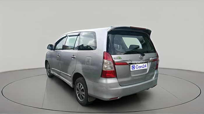 2015 Toyota Innova 2.5 VX 7 STR, Diesel, Manual, 3,01,500 km, exterior