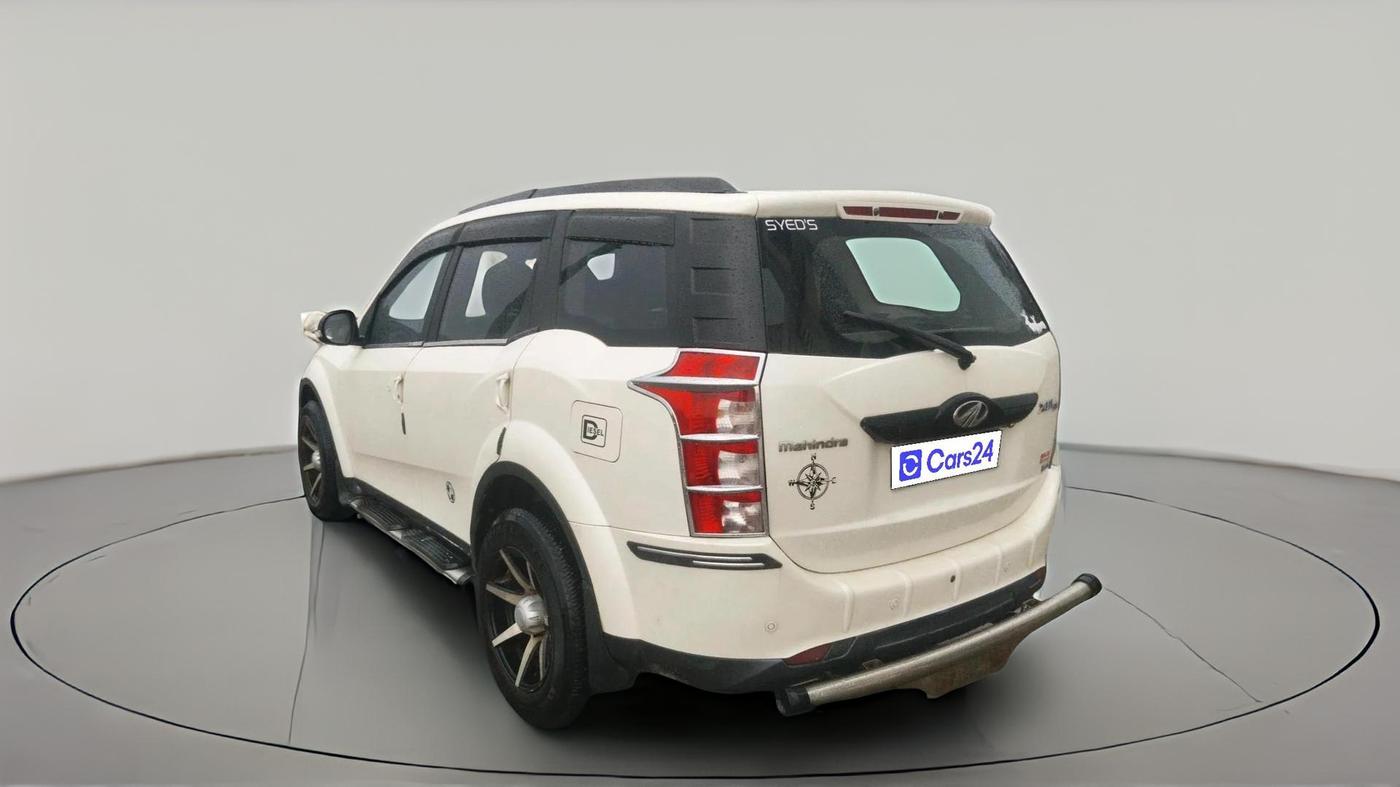 2015 Mahindra XUV500 W6, Diesel, Manual, 1,34,074 km, exterior