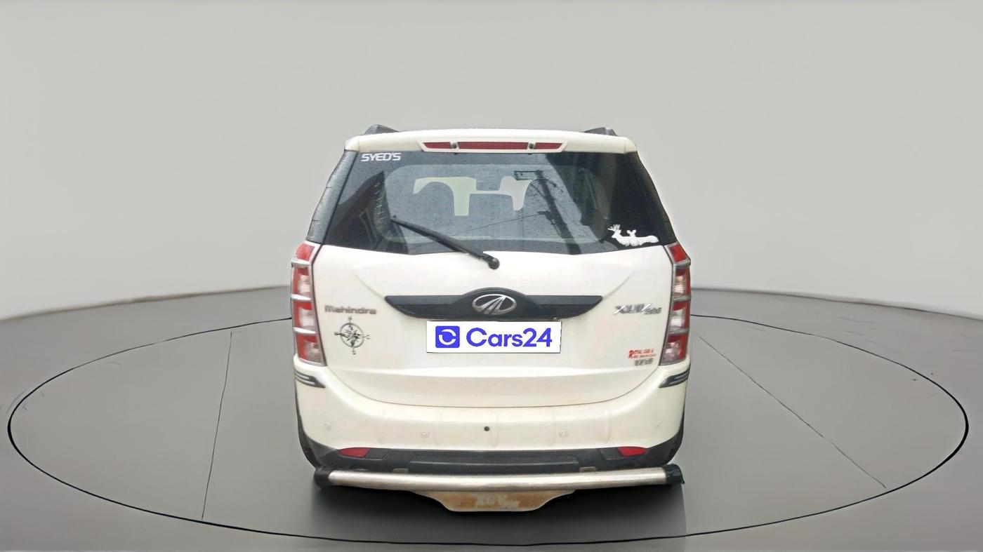 2015 Mahindra XUV500 W6, Diesel, Manual, 1,34,074 km, exterior