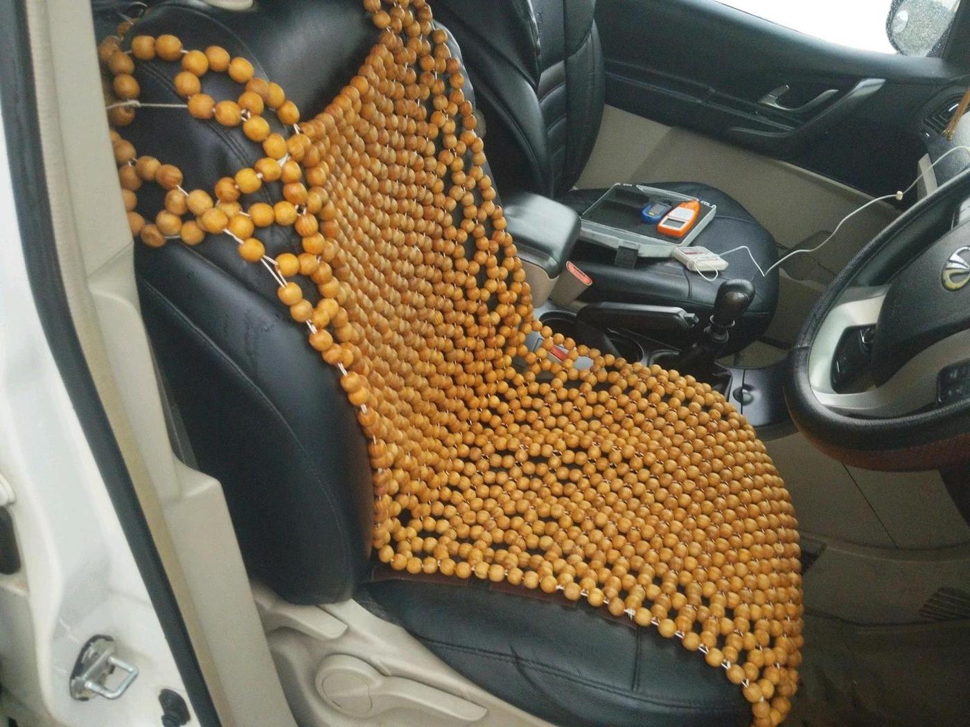 2015 Mahindra XUV500 W6, Diesel, Manual, 1,34,074 km, interior