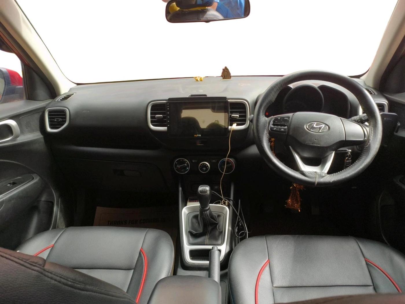 2022 Hyundai VENUE S 1.2, Petrol, Manual, 44,416 km, interior