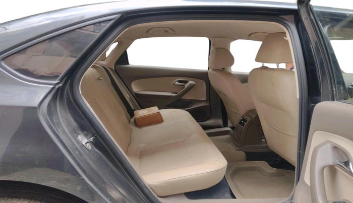 2016 Skoda Rapid 1.5 TDI CR STYLE PLUS AT, Diesel, Automatic, 1,34,303 km, interior