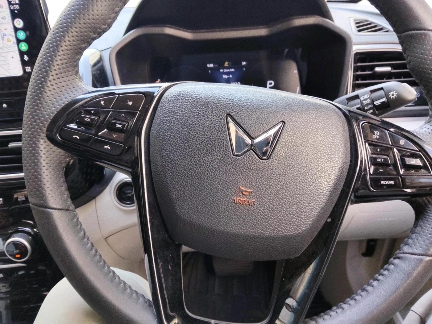 2024 Mahindra XUV 3XO AX5 1.2 L TCMPFI AT, Petrol, Automatic, 15,347 km, interior