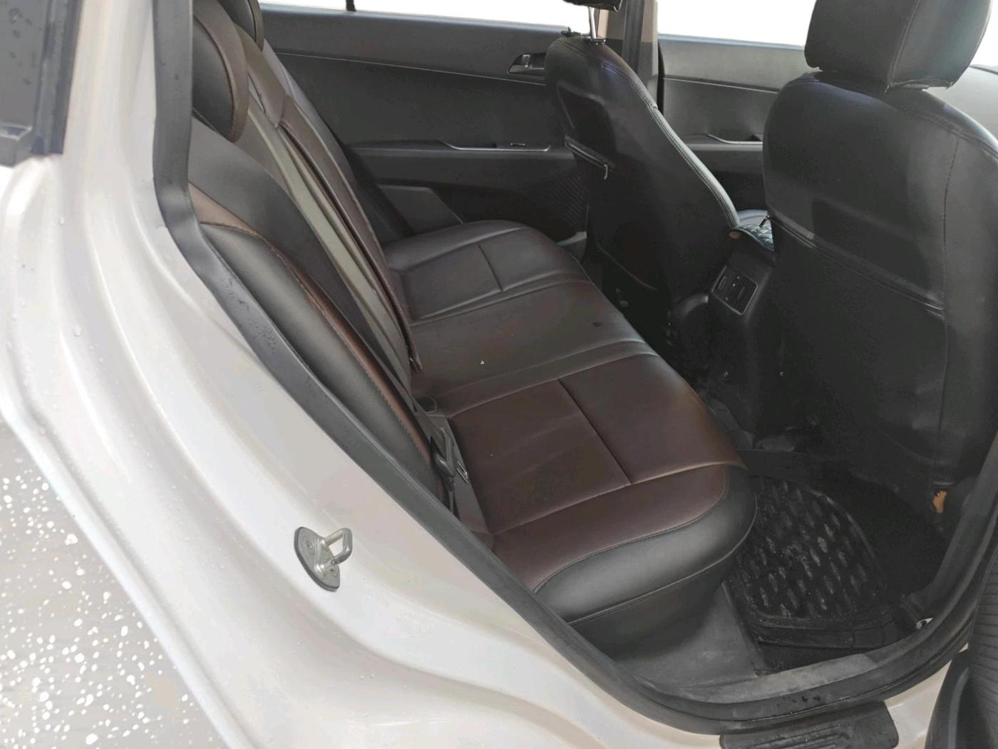 2018 Hyundai Creta SX PLUS 1.6 PETROL, Petrol, Manual, 1,90,421 km, interior