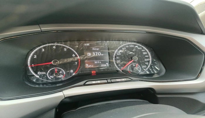 2021 Volkswagen TAIGUN HIGHLINE 1.0 TSI MT, Petrol, Manual, 25,452 km, interior