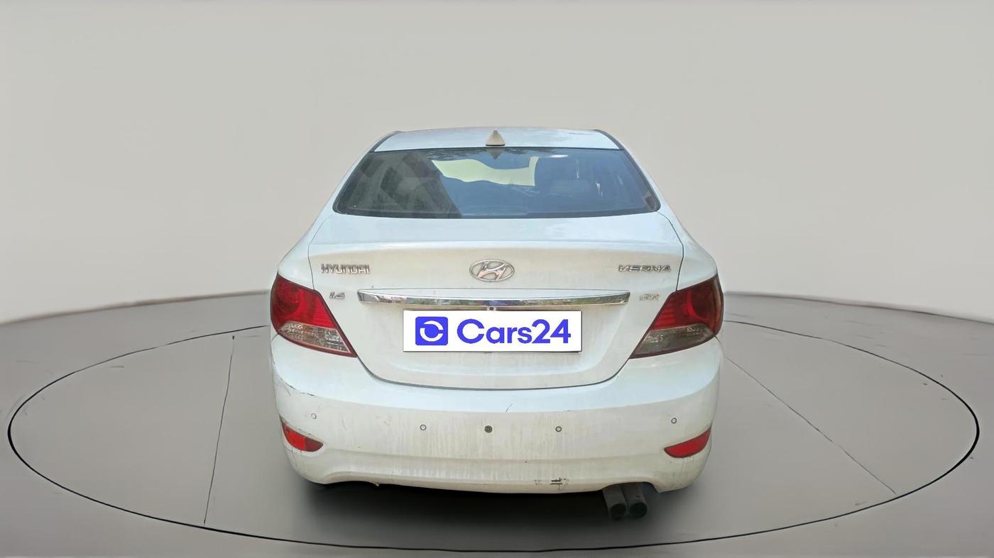 2011 Hyundai Verna FLUIDIC 1.6 CRDI SX, Diesel, Manual, 1,70,809 km, exterior