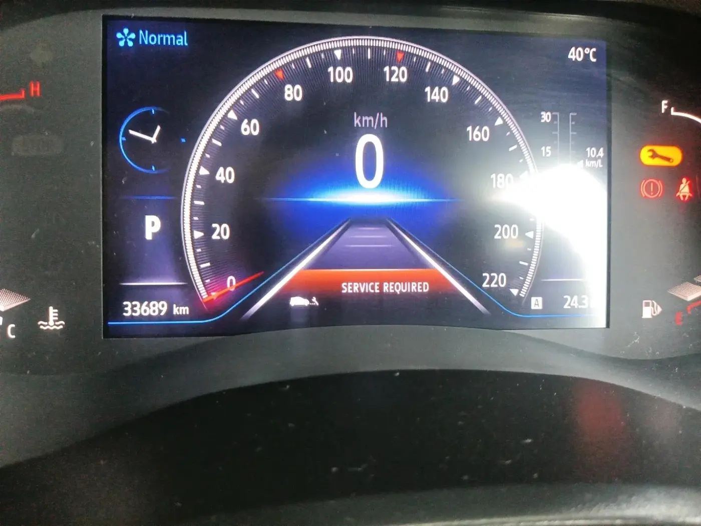 2021 Renault Kiger RXZ AMT, Petrol, Automatic, 33,689 km, interior