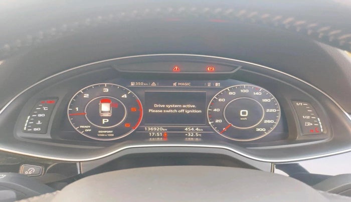 2019 Audi Q7 45 TDI QUATTRO PREMIUM PLUS, Diesel, Automatic, 1,36,920 km, interior