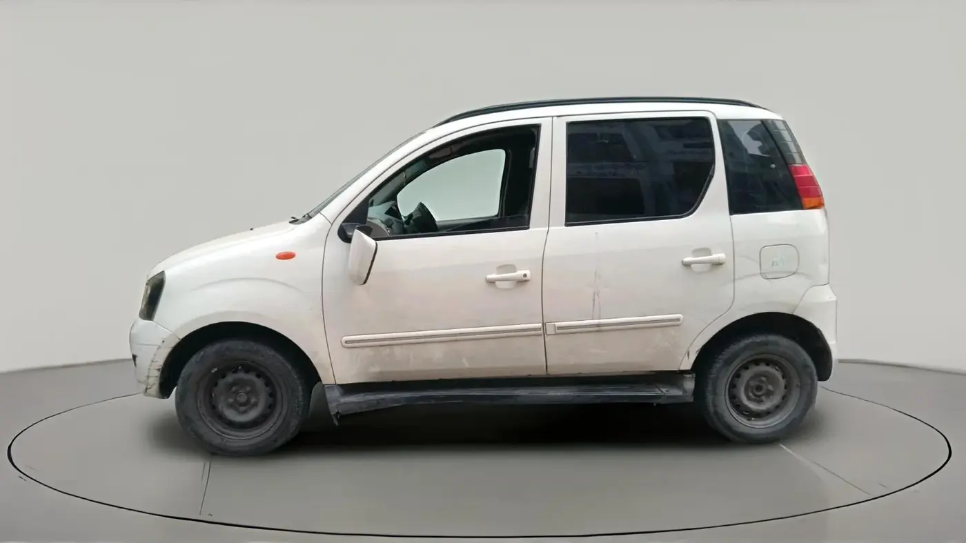 2012 Mahindra Quanto C6, Diesel, Manual, 1,24,132 km, exterior