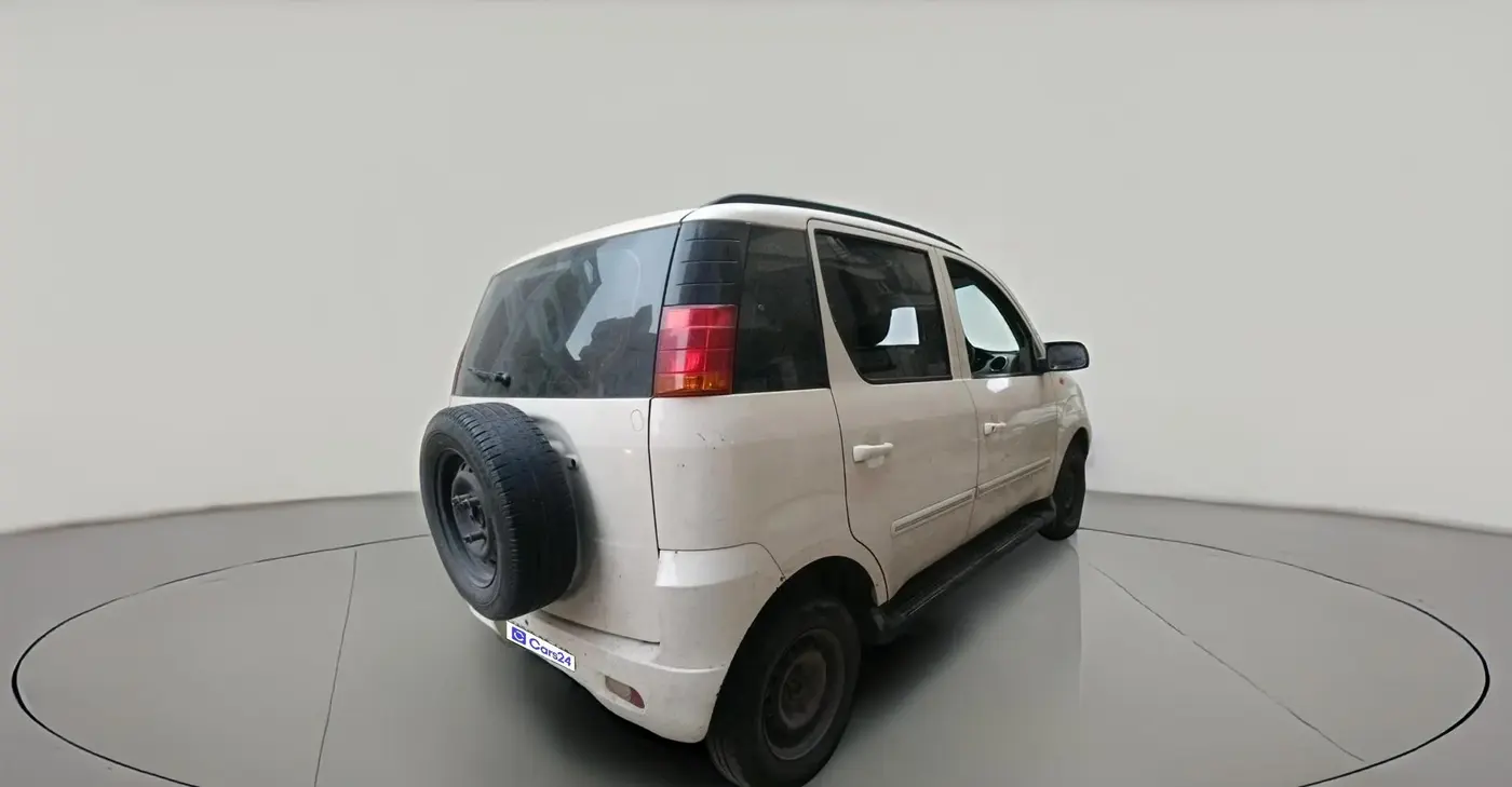 2012 Mahindra Quanto C6, Diesel, Manual, 1,24,132 km, exterior
