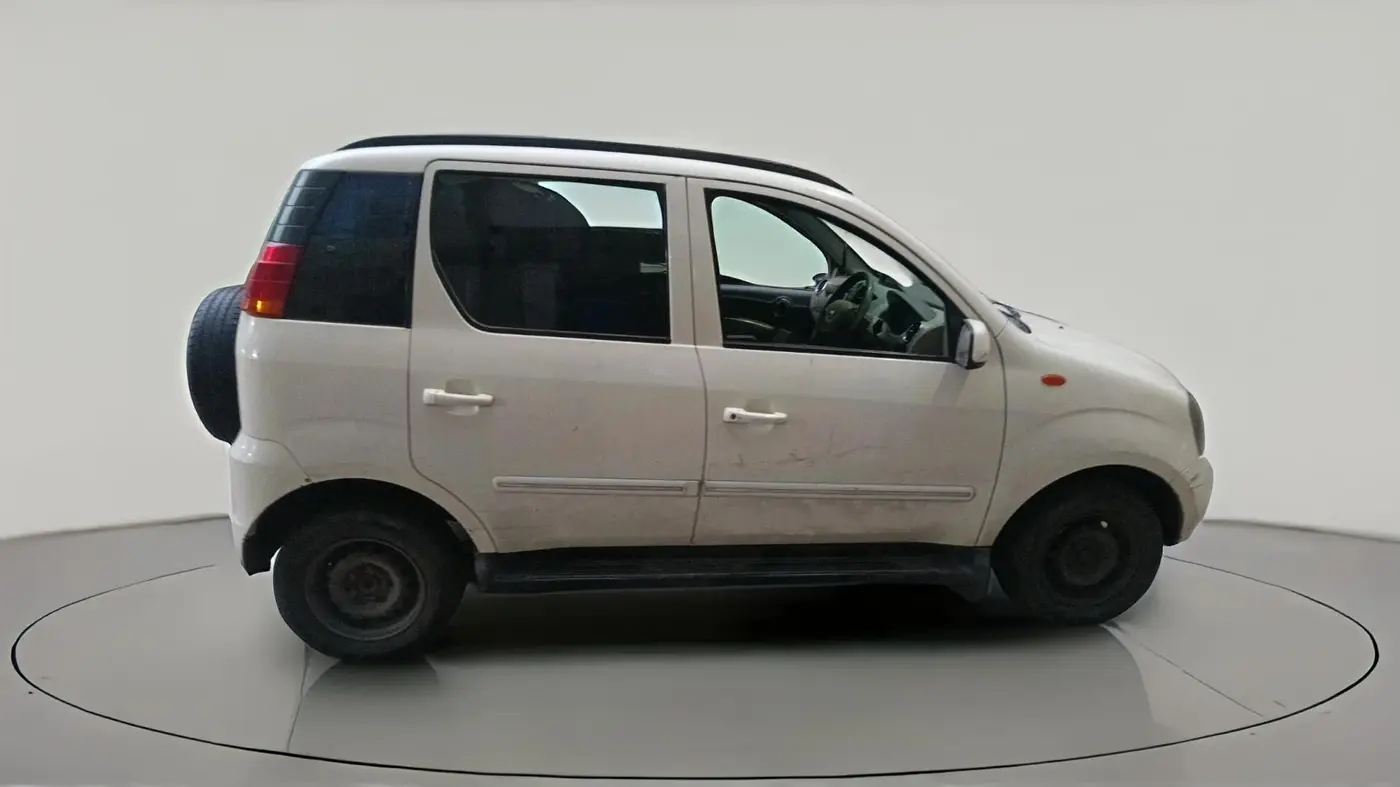 2012 Mahindra Quanto C6, Diesel, Manual, 1,24,132 km, exterior