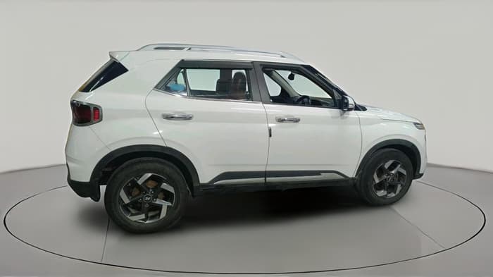2021 Hyundai VENUE SX 1.5 (O) EXECUTIVE CRDI, Diesel, Manual, 1,60,936 km, exterior