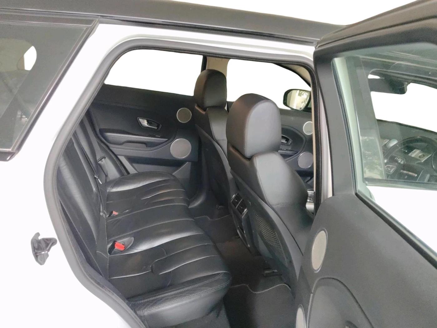 2012 Landrover Range Rover Evoque PURE SD4, Diesel, Automatic, 1,24,652 km, interior