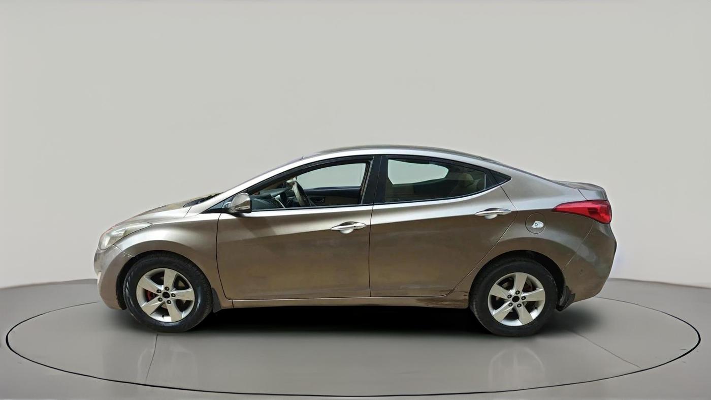 2013 Hyundai New Elantra 1.6 SX AT DIESEL, Diesel, Automatic, 1,25,517 km, exterior