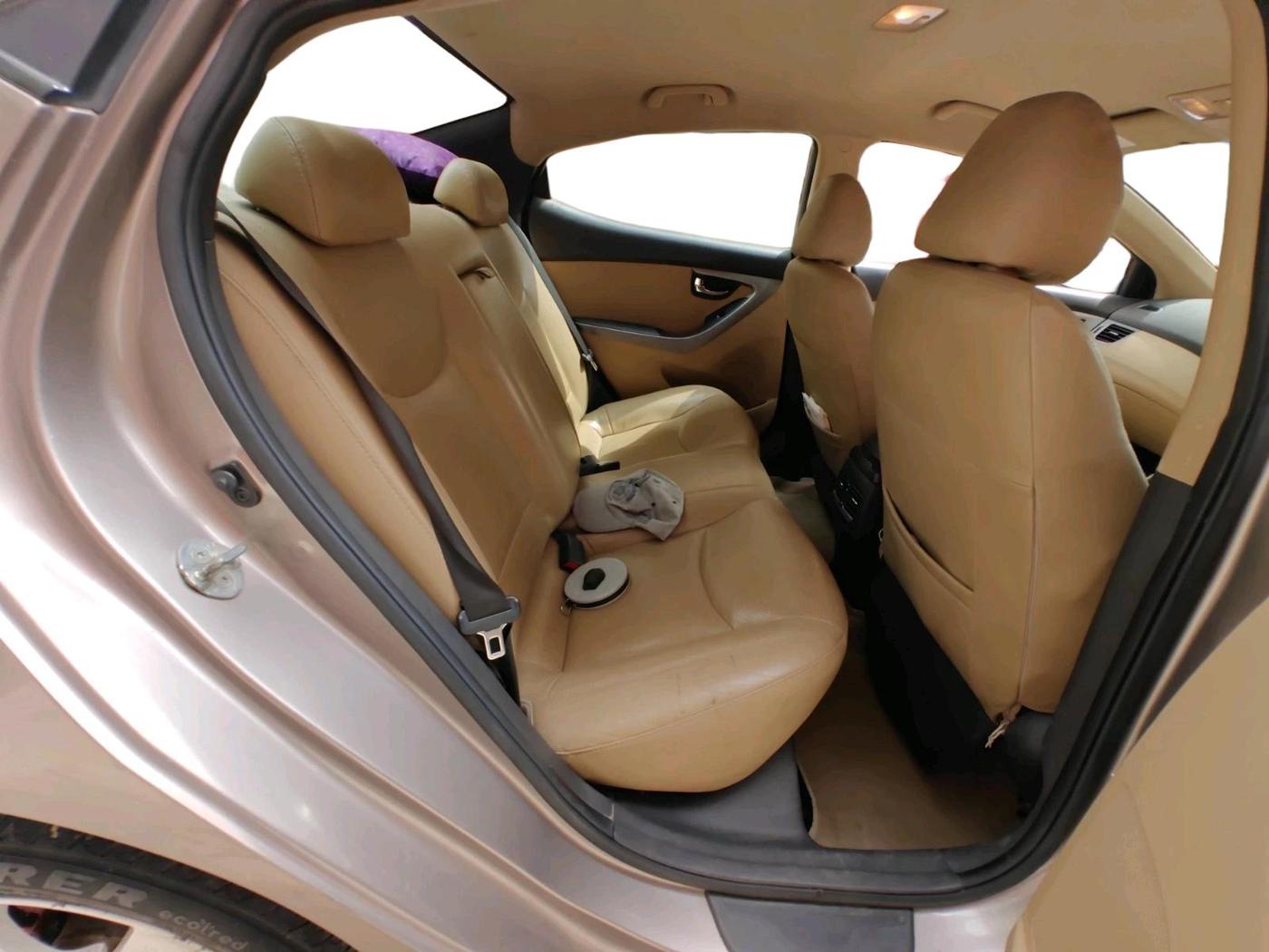 2013 Hyundai New Elantra 1.6 SX AT DIESEL, Diesel, Automatic, 1,25,517 km, interior