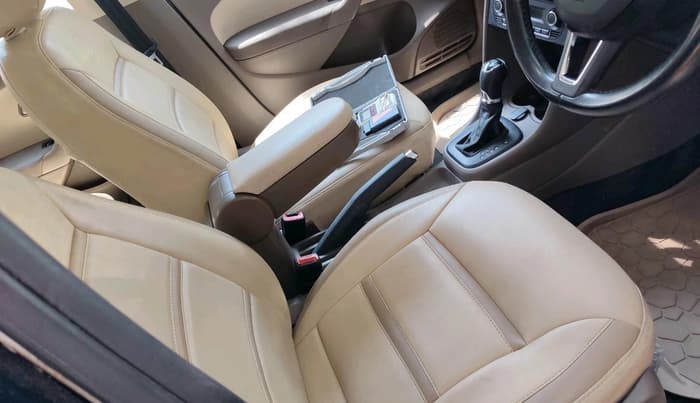 2016 Skoda Rapid 1.5 TDI CR STYLE PLUS AT, Diesel, Automatic, 1,69,016 km, interior
