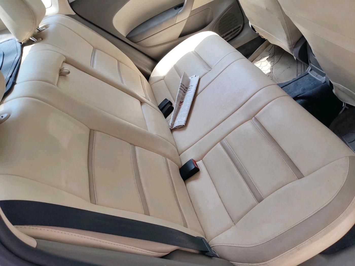 2016 Skoda Rapid 1.5 TDI CR STYLE PLUS AT, Diesel, Automatic, 1,69,016 km, interior