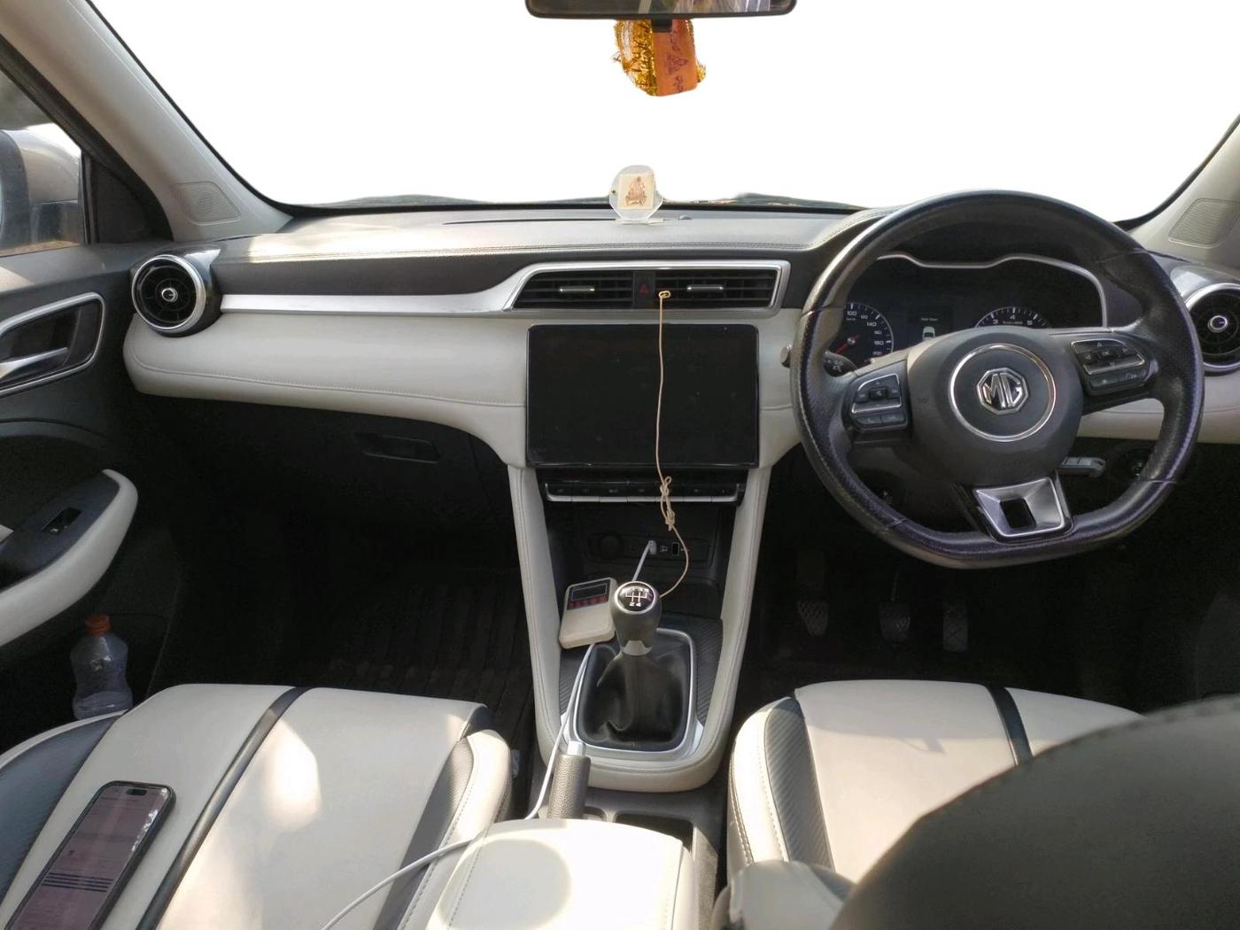 2023 MG ASTOR STYLE 1.5 MT, Petrol, Manual, 52,719 km, interior