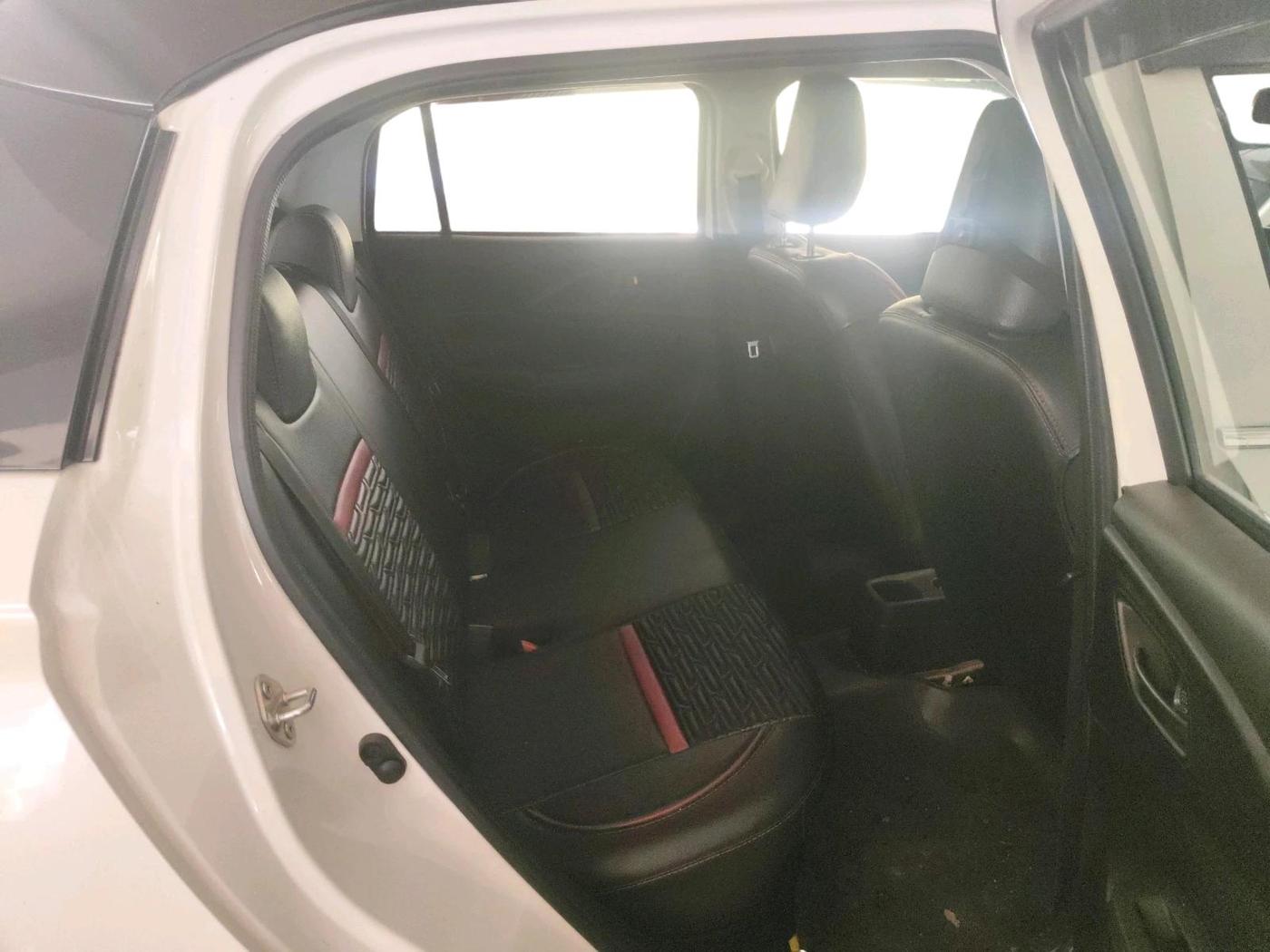 2025 Maruti Swift LXi, Petrol, Manual, 32,779 km, interior