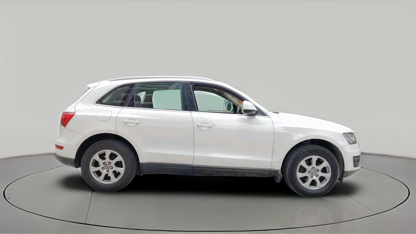 2012 Audi Q5 2.0 TDI QUATTRO, Diesel, Automatic, 1,13,155 km, exterior