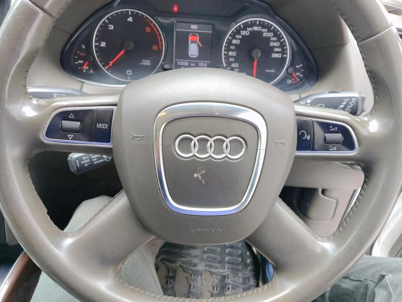 2012 Audi Q5 2.0 TDI QUATTRO, Diesel, Automatic, 1,13,155 km, interior