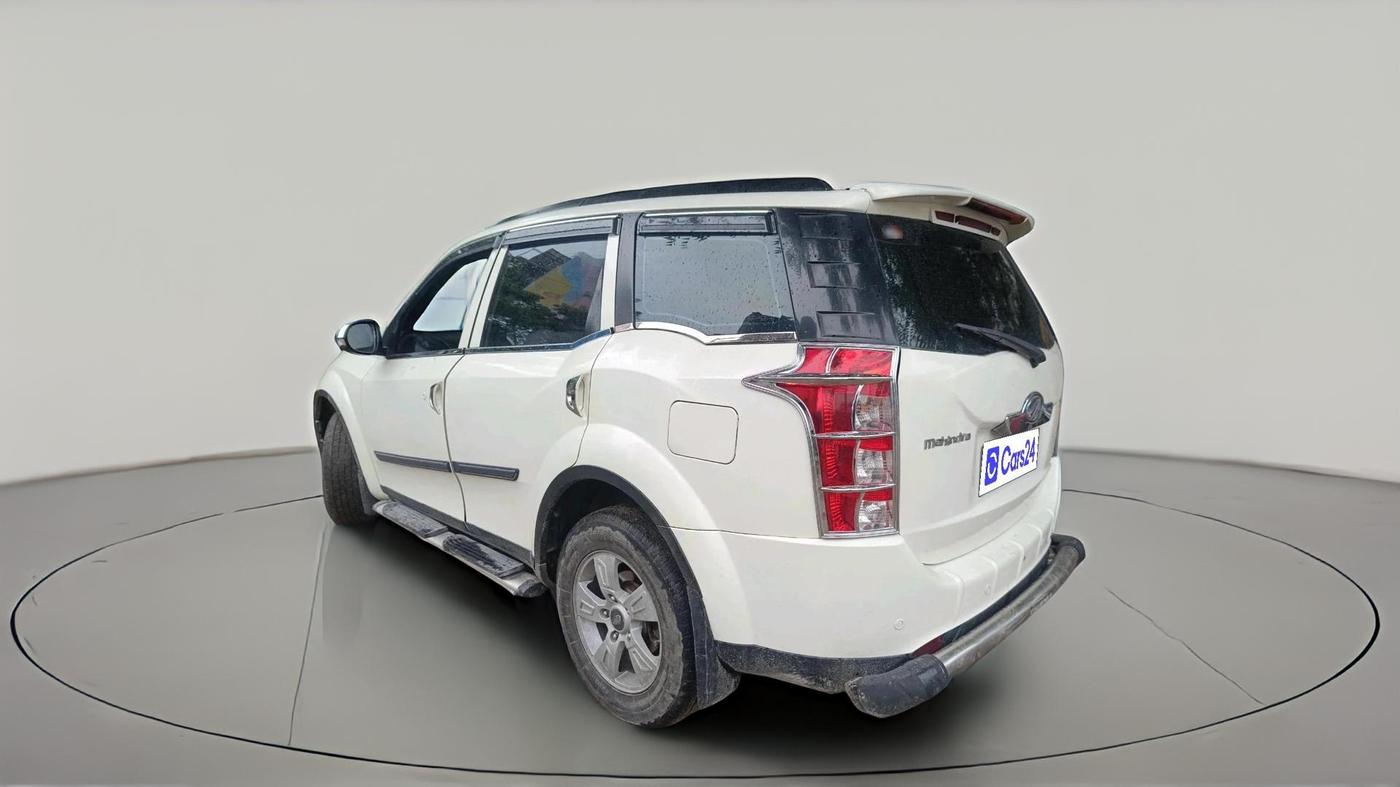 2014 Mahindra XUV500 W8, Diesel, Manual, 1,49,545 km, exterior