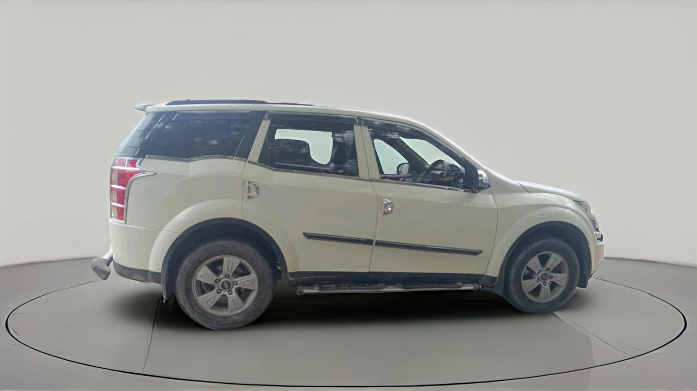 2014 Mahindra XUV500 W8, Diesel, Manual, 1,49,545 km, exterior