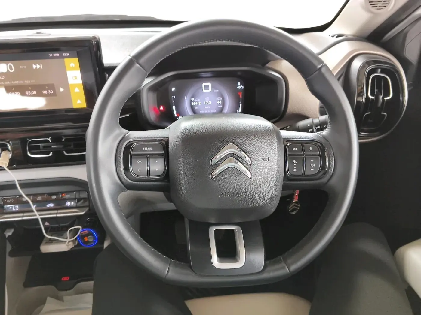 2024 CITROEN Basalt Max 1.2 Turbo Petrol MT Dual Tone, Petrol, Manual, 30,910 km, interior