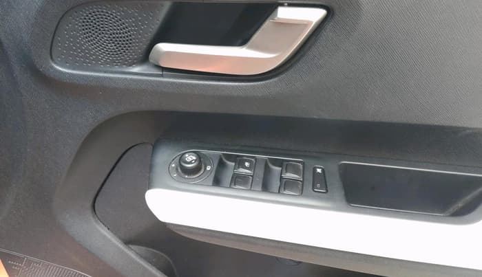 2024 Tata PUNCH CREATIVE AMT 1.2 RTN DUAL TONE, Petrol, Automatic, 22,055 km, interior