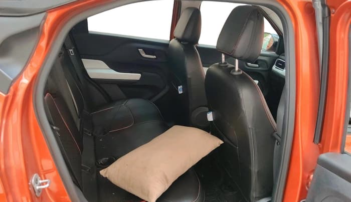 2024 Tata PUNCH CREATIVE AMT 1.2 RTN DUAL TONE, Petrol, Automatic, 22,055 km, interior