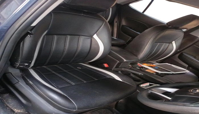 2020 Hyundai VENUE S 1.2, Petrol, Manual, 39,675 km, interior