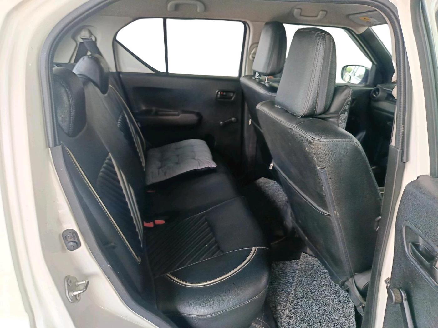 2018 Maruti IGNIS SIGMA 1.2, Petrol, Manual, 75,475 km, interior