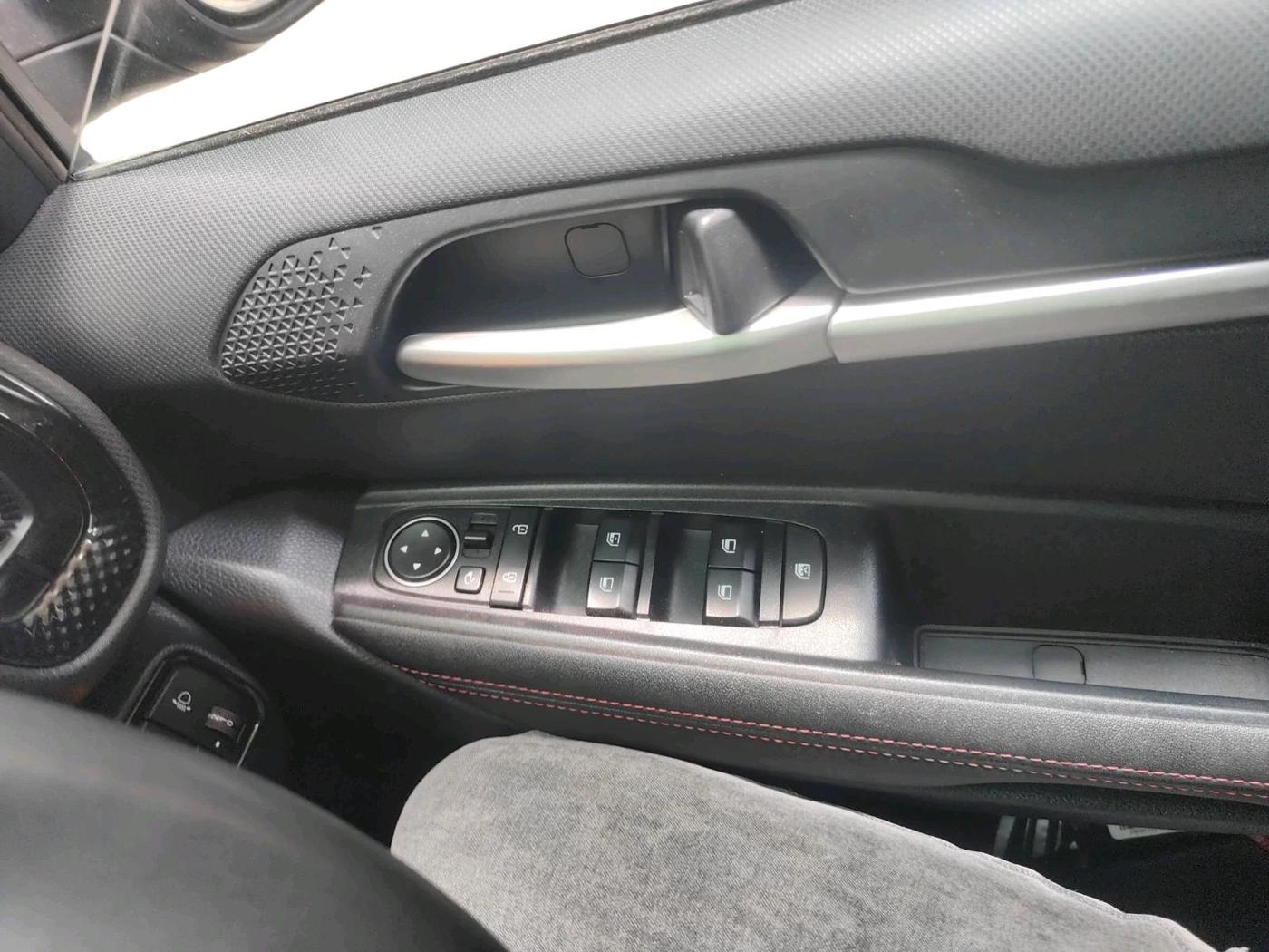 2023 KIA SONET GTX PLUS 1.0 DCT, Petrol, Automatic, 22,613 km, interior